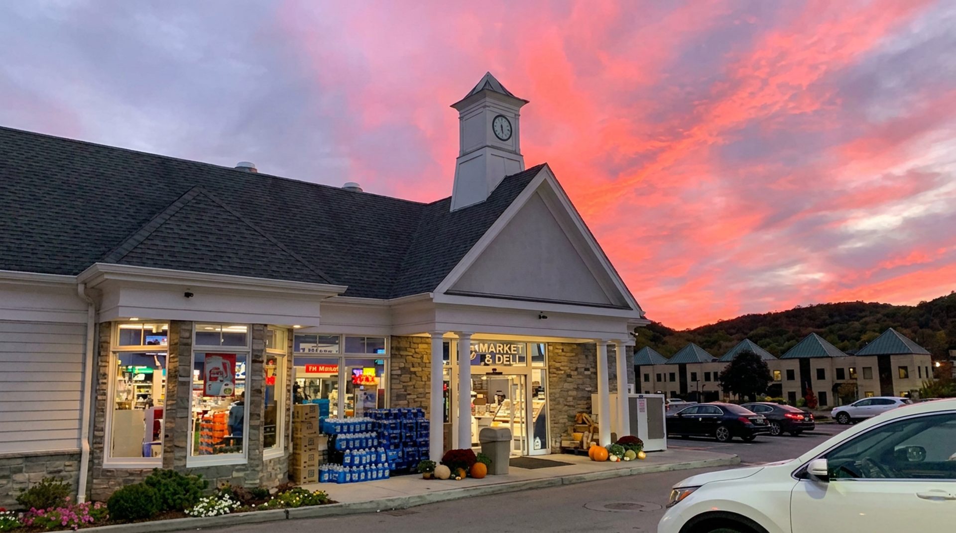 Route 100 Market & Deli